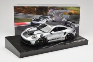 Porsche 911 992 GT3 RS シルバー Weissach Package Minichamps 1:18 110062020 メタル - 画像 8/8