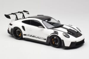 Porsche 911 992 GT3 RS ホワイト & ブラックホイール Minichamps 1:18 155062230 メタル - 画像 4/6