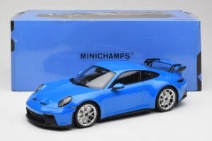 Porsche 911 992 GT3 シャーク ブルー & シルバーホイール Minichamps 1:18 143069015 レジン - 画像 6/6