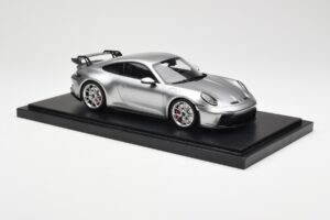 Porsche 911 992 GT3 シルバー Minichamps 1:18 WAP0211510M004 レジン - 画像 4/7