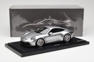 Porsche 911 992 GT3 シルバー Minichamps 1:18 WAP0211510M004 レジン - 画像 7/7