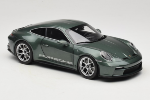 Porsche 911 992 S/T Malachite Green Metallic Norev 1:18 187472 メタル - 画像 6/8