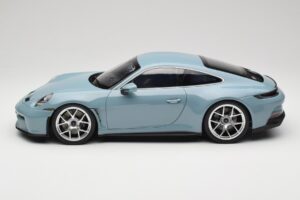 Porsche 911 992 S/T Meisenblau Norev 1:12 127550 メタル - 画像 3/6