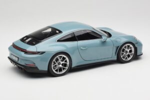 Porsche 911 992 S/T Meissen Blue Norev 1:18 187470 メタル - 画像 3/8
