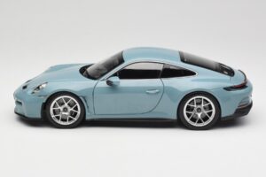 Porsche 911 992 S/T Meissen Blue Norev 1:18 187470 メタル - 画像 4/8