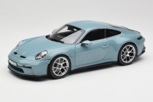 Porsche 911 992 S/T Meissen Blue Norev 1:18 187470 メタル