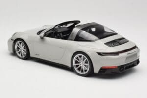 Porsche 911 992 Targa 4 GTS グレー Minichamps 1:18 155061064 メタル - 画像 5/6