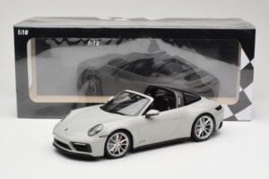 Porsche 911 992 Targa 4 GTS グレー Minichamps 1:18 155061064 メタル - 画像 6/6