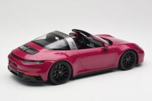 Porsche 911 992 Targa 4 GTS Rubystar Minichamps 1:18 155061066 メタル - 画像 2/6