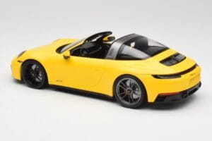 Porsche 911 992 Targa 4 GTS イエロー Minichamps 1:18 153061064 メタル - 画像 5/6