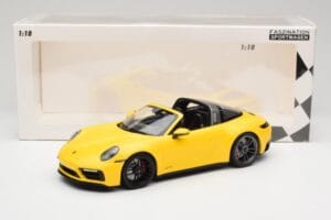 Porsche 911 992 Targa 4 GTS イエロー Minichamps 1:18 153061064 メタル - 画像 6/6