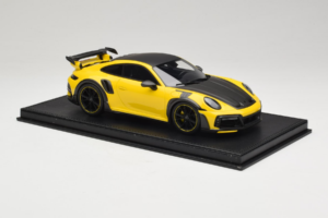 Porsche 911 992 TechArt GTstreet R イエロー ブラックホイール TechArt 1:18 REMC011 レジン - 画像 4/6