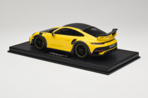 Porsche 911 992 TechArt GTstreet R イエロー ブラックホイール TechArt 1:18 REMC011 レジン - 画像 5/6