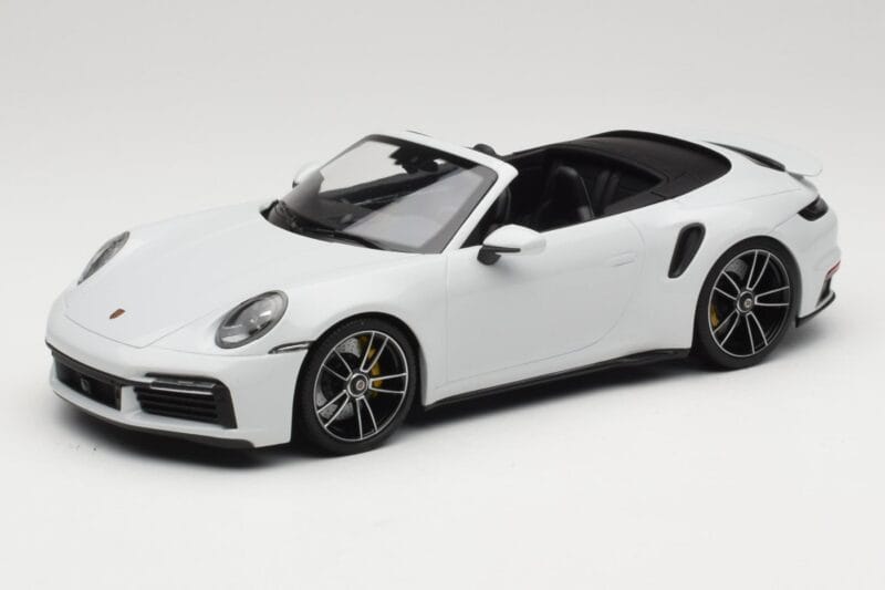 Porsche 911 992 Turbo S カブリオレ White Metallic Minichamps 1:18 155069080 メタル