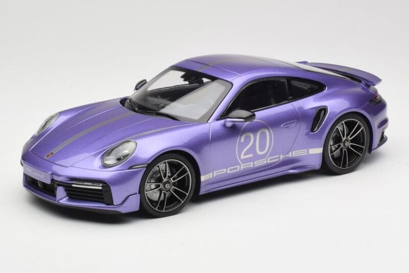 Porsche 911 992 Turbo S Sport Design Package Viola Metallic Minichamps 1:18 155069174 メタル