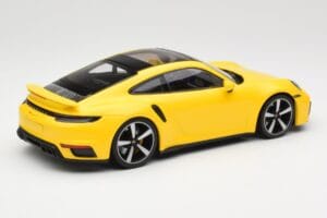 Porsche 911 992 Turbo S イエロー Minichamps 1:18 155069071 メタル - 画像 2/6