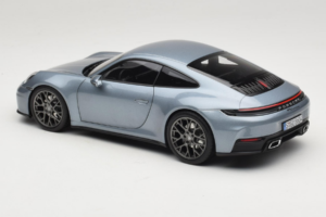 Porsche 911 992.2 Carrera Polar Silver Metallic Norev 1:18 187170 メタル - 画像 7/8