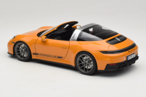 Porsche 911 992.2 Targa 4 GTS Bahama Yellow Norev 1:18 187190 メタル - 画像 9/10