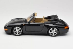 Porsche 911 993 カブリオレ ブラック UT Models 1:18 27806-U1 メタル - 画像 4/8