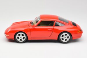 Porsche 911 993 Carrera レッド Bburago 1:18 3050 メタル - 画像 4/8