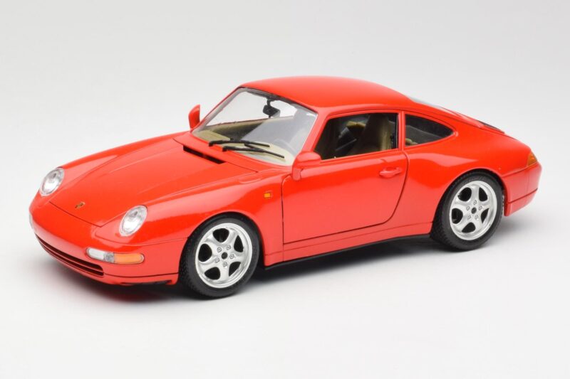 Porsche 911 993 Carrera レッド Bburago 1:18 3050 メタル