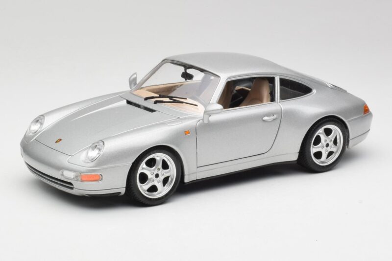 Porsche 911 993 Carrera シルバー Bburago 1:18 3050-M1 メタル