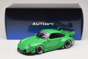 Porsche 911 993 RWB グリーン Gun Grey Wheels AUTOart 1:18 78151 コンポジット - 画像 8/8