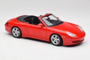 Porsche 911 996 カブリオレ レッド Gate 1:18 1051 メタル - 画像 6/8