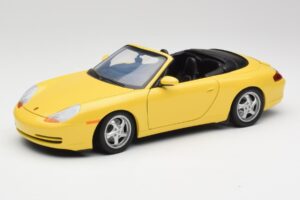 Porsche 911 996 カブリオレ スピードイエロー UT Models 1:18 27906 メタル