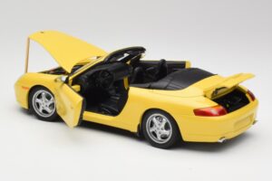 Porsche 911 996 カブリオレ スピードイエロー UT Models 1:18 27906 メタル - 画像 5/8
