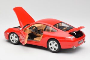 Porsche 911 996 Carrera 4 レッド Bburago 1:18 30085 メタル - 画像 5/8