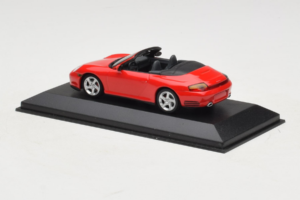Porsche 911 996 Carrera 4S カブリオレ レッド Minichamps 1:43 400062831 メタル - 画像 3/4