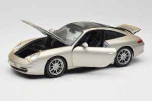 Porsche 911 996 Carrera 4S シルバー Maisto 1:18 WAP02102212 メタル - 画像 2/8