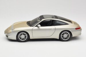 Porsche 911 996 Carrera 4S シルバー Maisto 1:18 WAP02102212 メタル - 画像 4/8