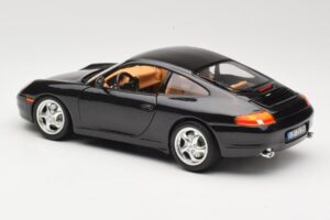 Porsche 911 996 Carrera ブラック Bburago 1:18 3385-M2 メタル - 画像 7/8
