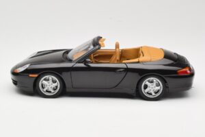 Porsche 911 996 Carrera カブリオレ ブラック UT Models 1:18 WAP02100997 メタル - 画像 4/8