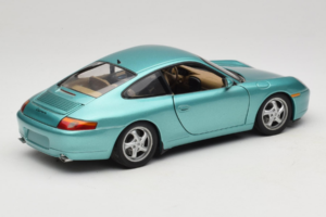 Porsche 911 996 Green Metallic UT Models 1:18 27901 メタル - 画像 3/8