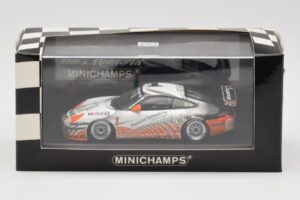 Porsche 911 996 GT3 Cup Mobil 1 #1 VIP Car 2004 Minichamps 1:43 WAP02012115-R1 メタル - 画像 4/4
