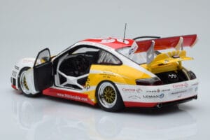 Porsche 911 996 GT3 RSR #68 M. Marsh FIA GT Zhuhai 2005 AUTOart 1:18 80582 メタル - 画像 5/8