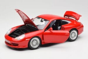 Porsche 911 996 GT3 Strasse レッド Bburago 1:18 30395 メタル - 画像 2/8