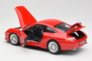 Porsche 911 996 GT3 Strasse レッド Bburago 1:18 30395 メタル - 画像 5/8