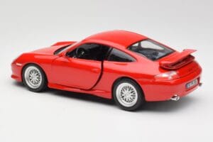 Porsche 911 996 GT3 Strasse レッド Bburago 1:18 30395 メタル - 画像 7/8
