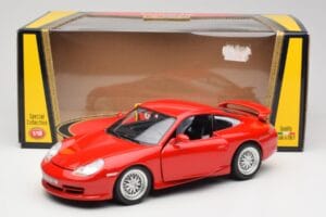 Porsche 911 996 GT3 Strasse レッド Bburago 1:18 30395 メタル - 画像 8/8