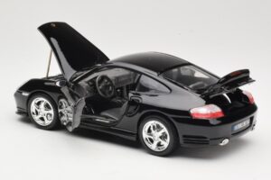 Porsche 911 996 Turbo ブラック Bburago 1:18 18-12030 メタル - 画像 5/8