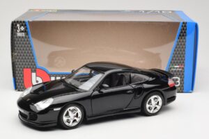 Porsche 911 996 Turbo ブラック Bburago 1:18 18-12030 メタル - 画像 8/8