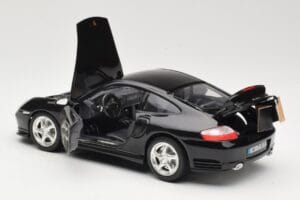 Porsche 911 996 Turbo ブラック Bburago 1:18 3367 メタル - 画像 5/8