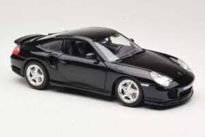 Porsche 911 996 Turbo ブラック Bburago 1:18 3367 メタル - 画像 6/8