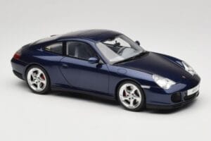 Porsche 911 996.2 Carrera 4S ダークブルー GT Spirit 1:18 GT938 レジン - 画像 4/6