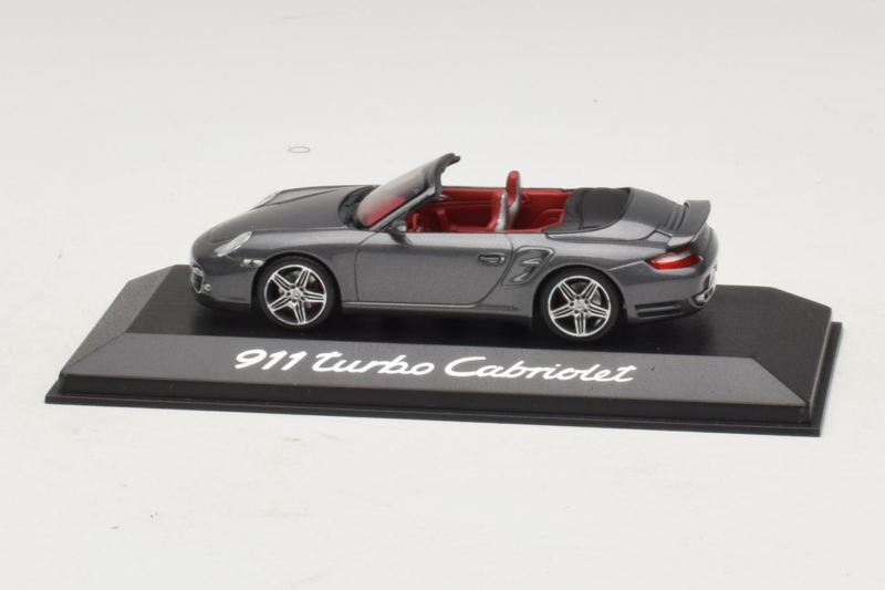 Porsche 911 997 Turbo Cabriolet Grey Metallic Minichamps 1:43 WAP02015218 メタル