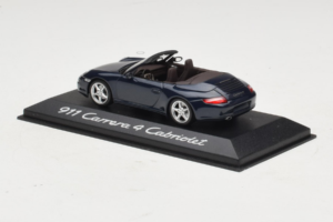 Porsche 911 997 Carrera 4 カブリオレ ダークブルー Minichamps 1:43 WAP02015216-R1 メタル - 画像 3/4